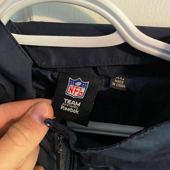 Los Angeles chargers windbreaker - Picture 2 of 3